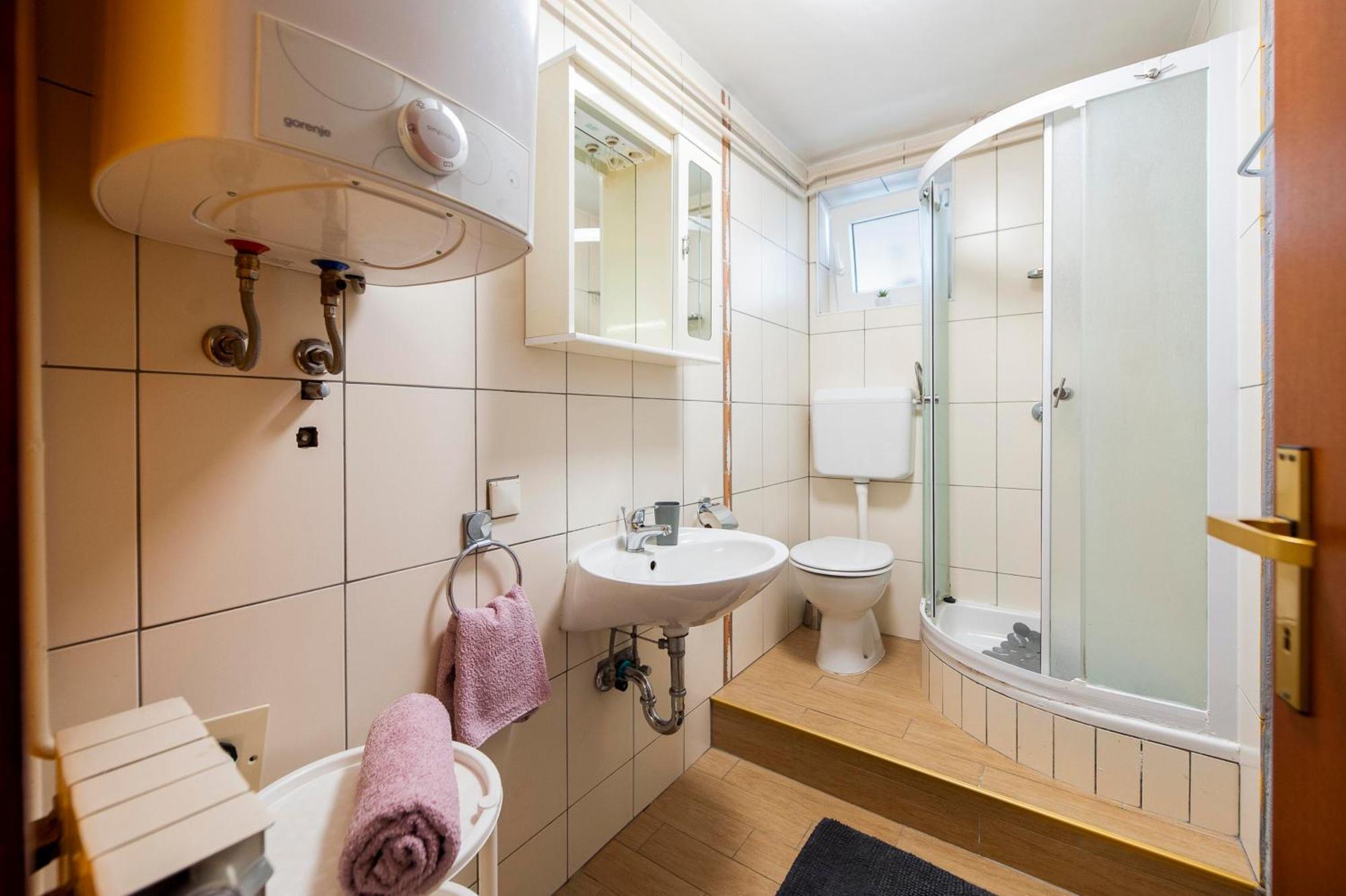 Apartments And Room Silvana Ровінь Екстер'єр фото
