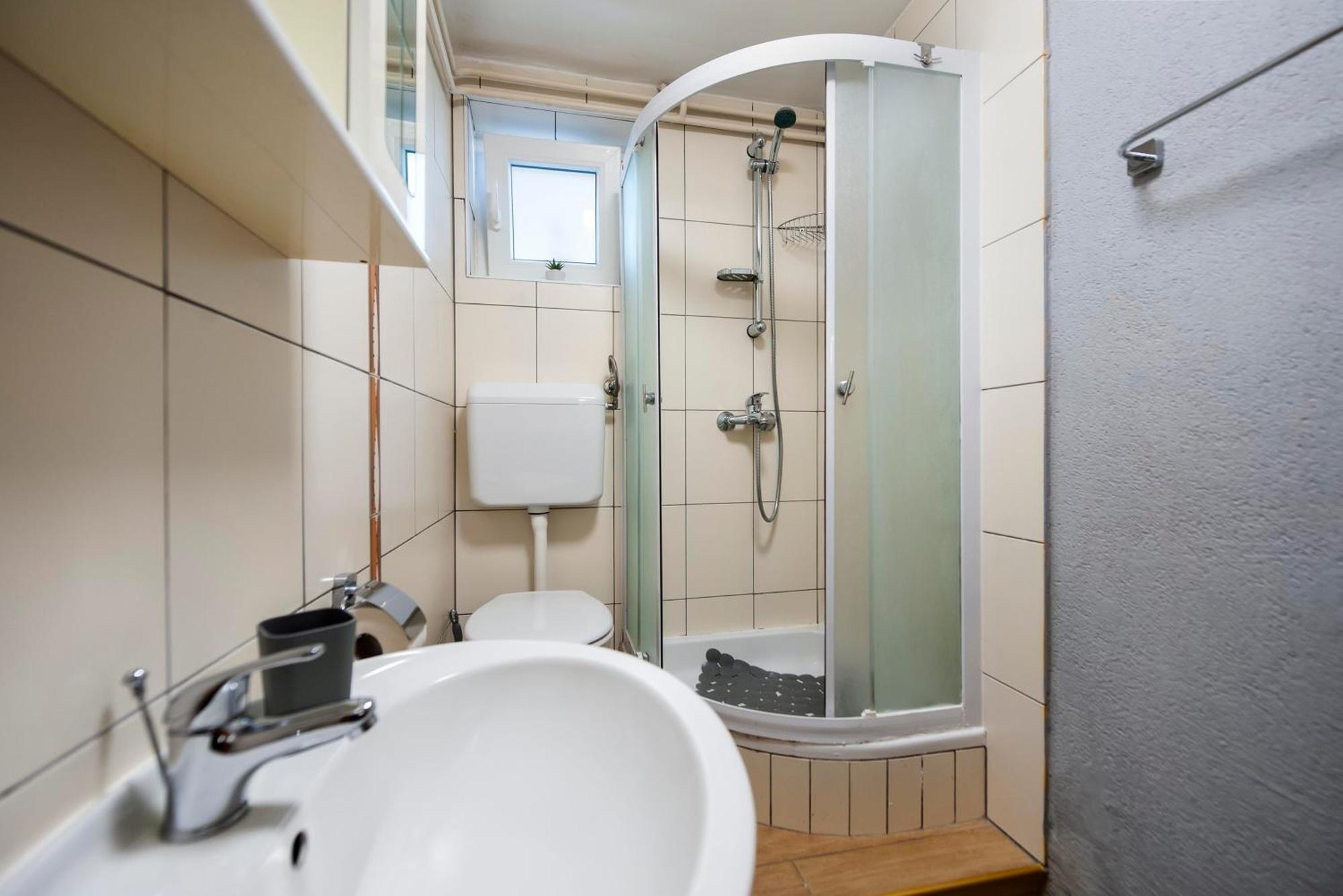 Apartments And Room Silvana Ровінь Екстер'єр фото