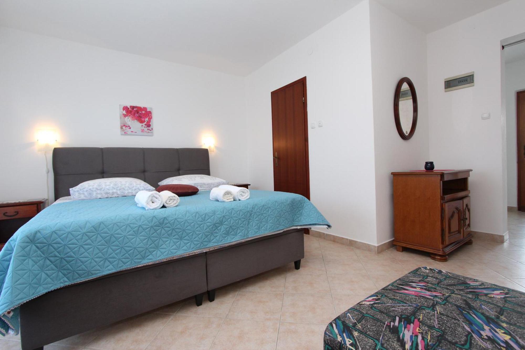 Apartments And Room Silvana Ровінь Екстер'єр фото